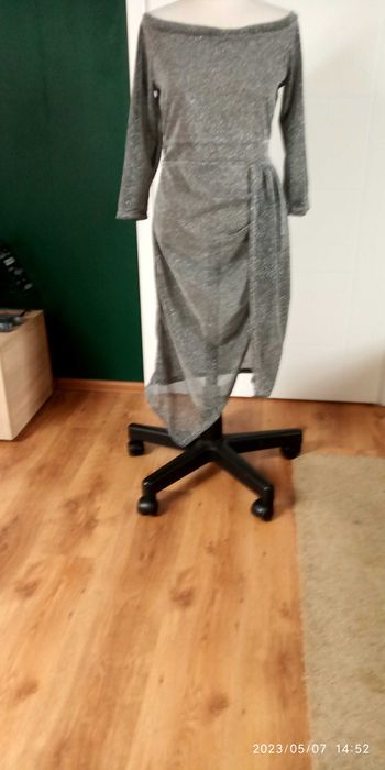 cudna sukienka brokatowa srebrna xl