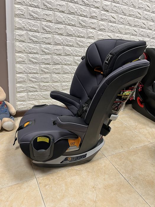 Автокрісло Chicco MyFit Група 1/2/3 (11 - 45 кг) детское автокресло