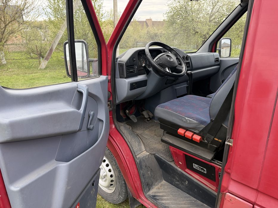 Продам Мерседес спрінтер 208D
