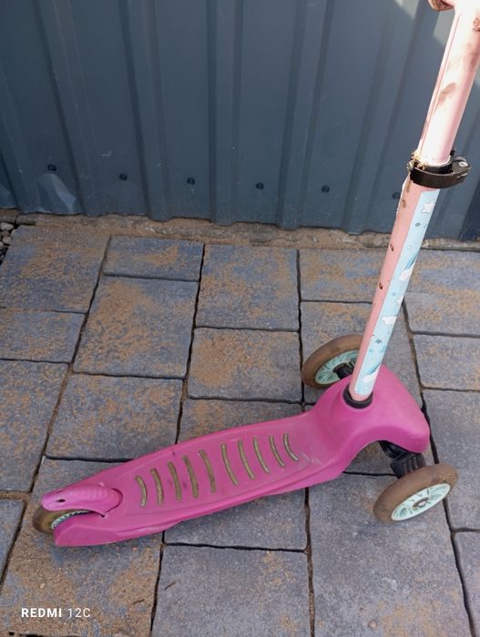 Sprzedam używaną hulajnogę