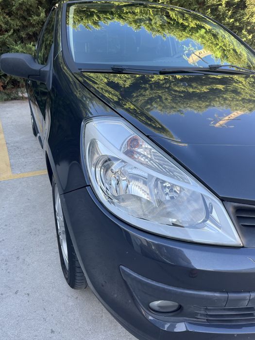 Renault Clio 2 lugares 4,5L/100