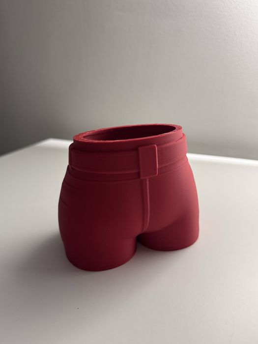 Organizer spodenki nowy czerowny prezent do domu mieszkania ołówki