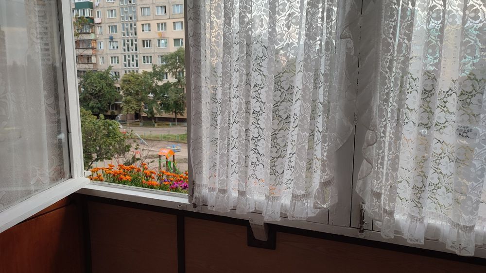 Здам кімнату з окремим холодильником біля м.Оболонь