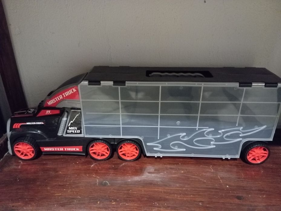 Lote de brinquedos para crianças e DVDs infantis