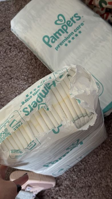 Підгузки Pampers Premium Care Розмір 4 (9-14 кг) в упаковці 104 шт.