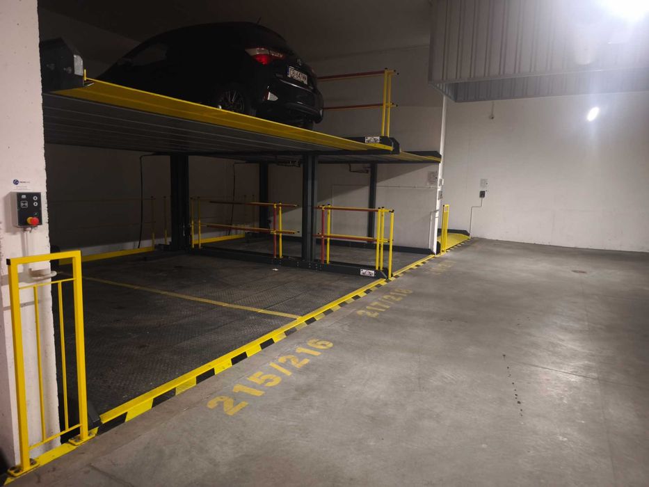 Miejsce postojowe na platformie parkingowej – Platanowy Park, budynek 8D