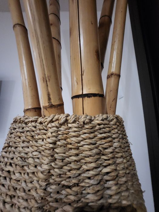 Pote Decorativo em  palha 1.00x27  com 7 canas Bambu 2.05 cada