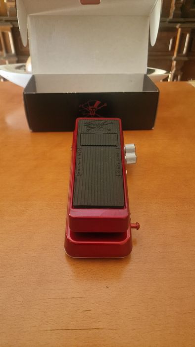 Pedal Cry Baby Slash SW-95 + adaptador