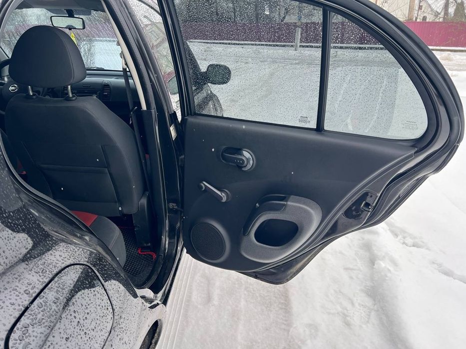 Нісан мікра на Автоматі!