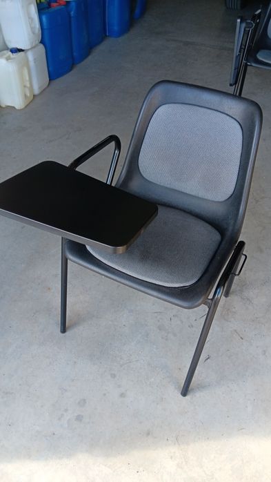 Cadeiras com tabuleiro