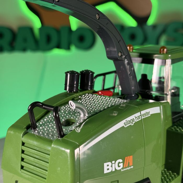 Комбайн на радіокеруванні John Deere. Комбайн на пульті управління