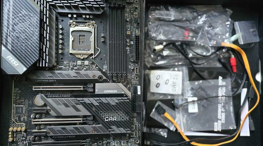 Продається материнська плата MSI MPG Z590 GAMING CARBON