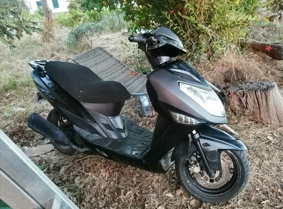 Vendo ou troco Yiben 125