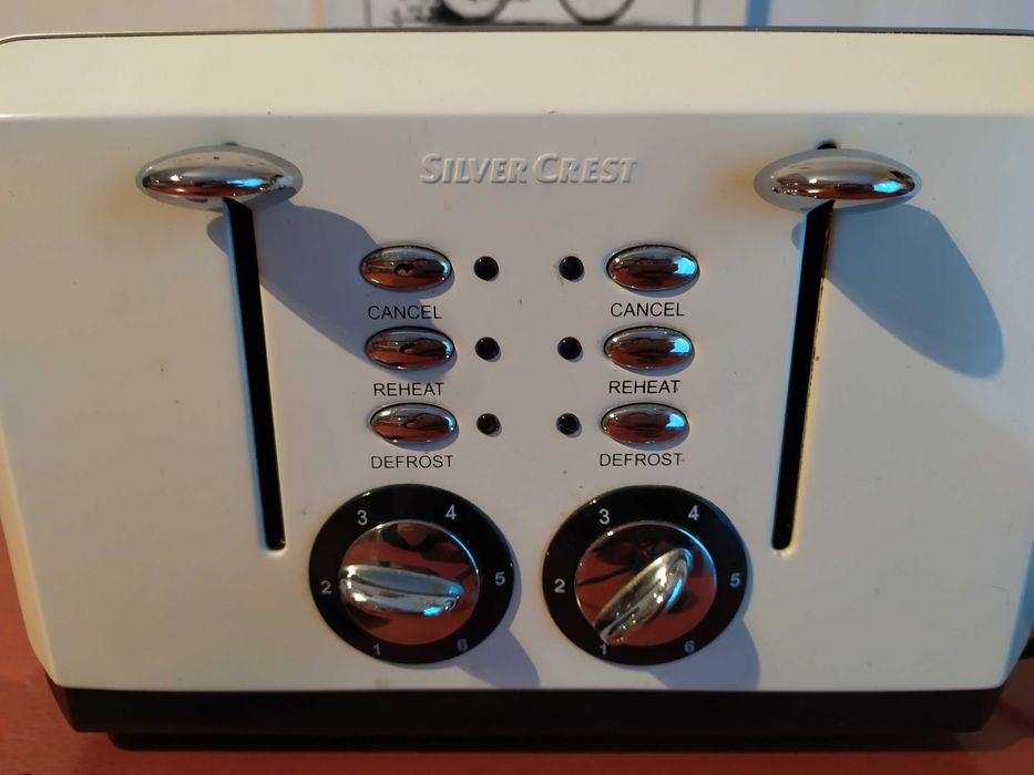 Torradeira usada - funciona apenas de 1 lado para 2 fatias