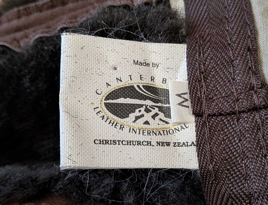 Женская шапка из овчины Canterbury Leather International