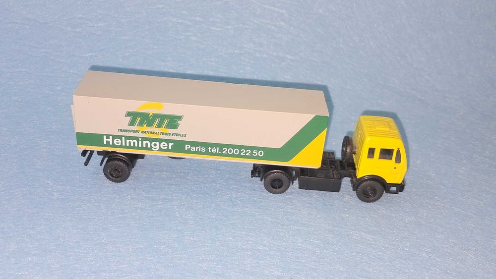 Miniatura 1/87 Mercedes-Benz ( wiking brekina roco )
