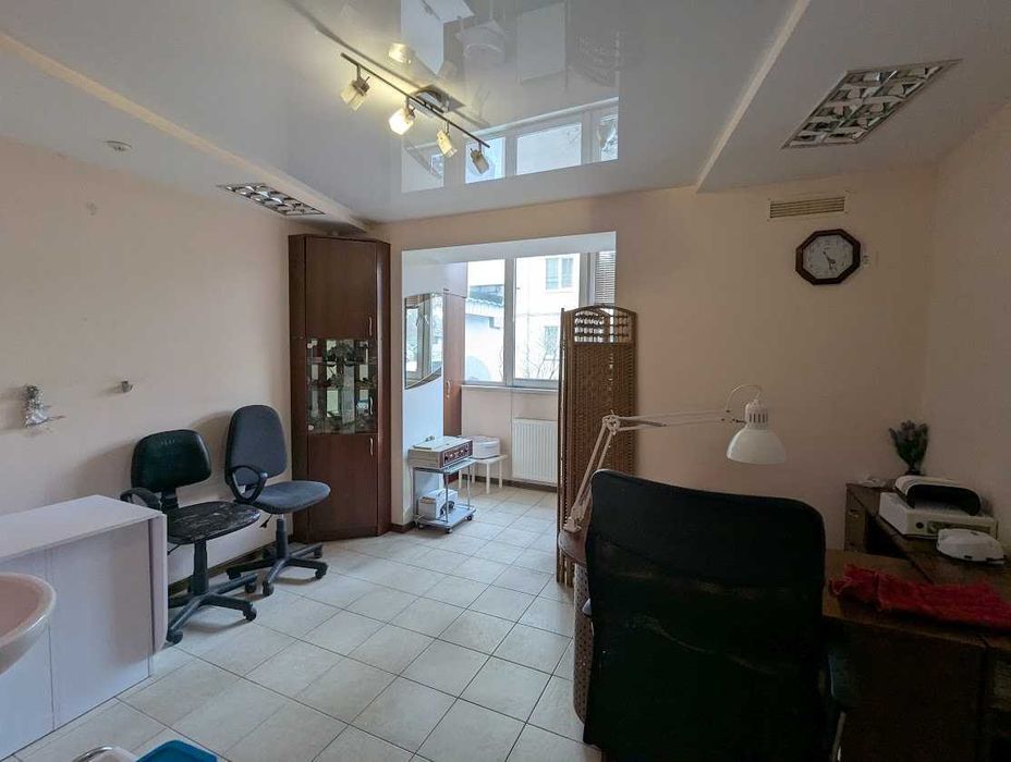 Здамо в оренду робочі місця в салоні краси "Діва" по Гоголя 453