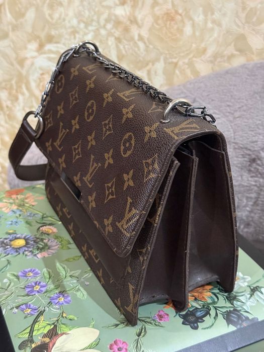Стильна сумочка крос-боді в стилі lv monogram