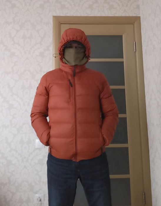 Теплий пуховик Human Nature , розмір М , качиний пух 90%