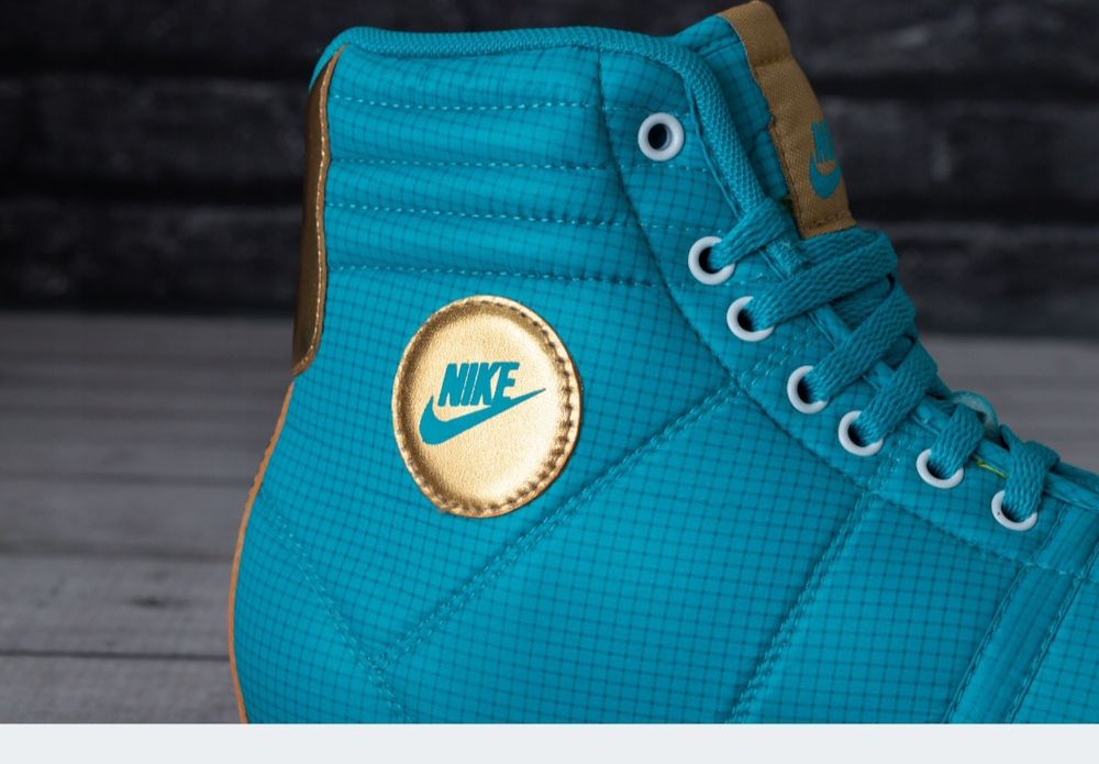 Buty sportowe damskie Nike Hijack