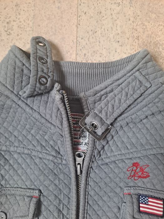 Śliczna szara kurtka-bluza