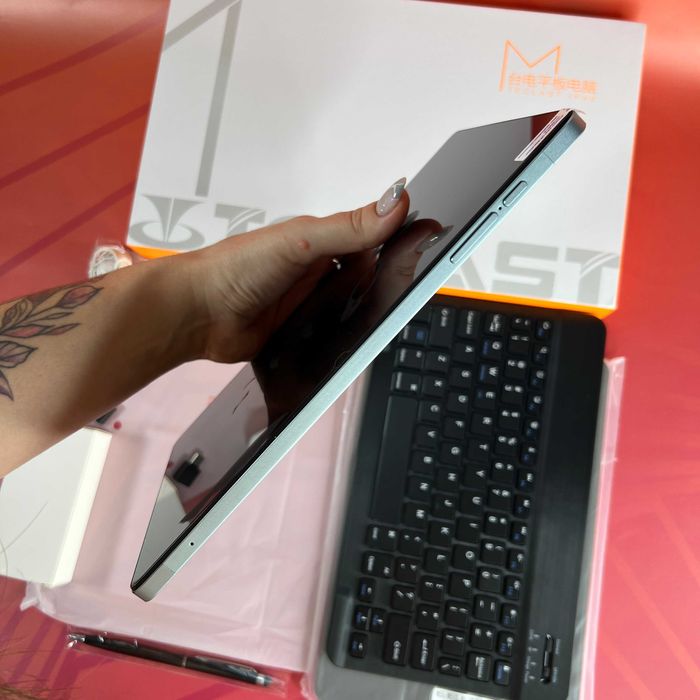 Планшет Teclast M50 (6/128) LTE с 2 SIM картами c Чехлом и Клавиатурой