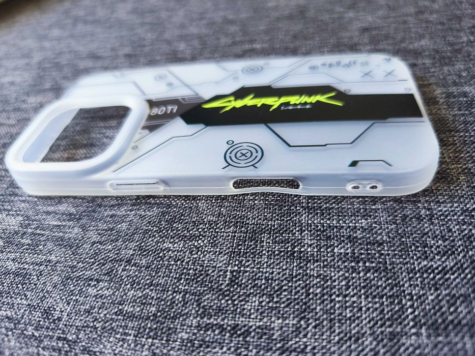 NOWY Pokrowiec Etui Case iPhone 16 PRO CYBERPUNK