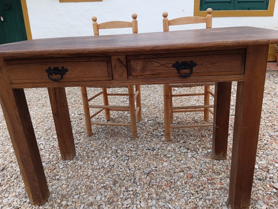 Mesa de jantar com 6 cadeiras