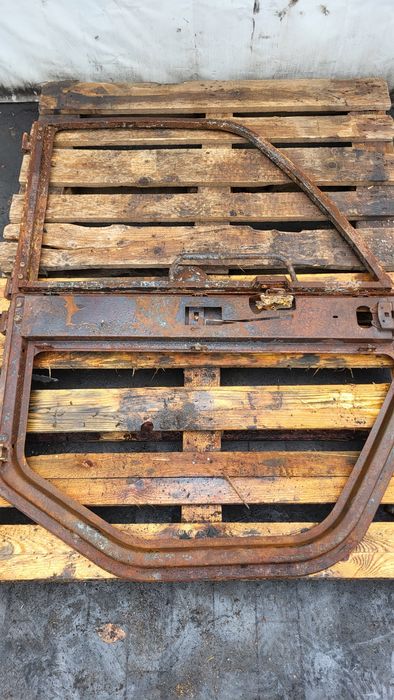 Ramka drzwi Manitou 634