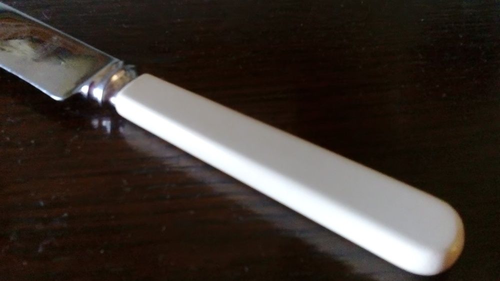 Faqueiro de qualidade em caixa como novo vendo ou troco