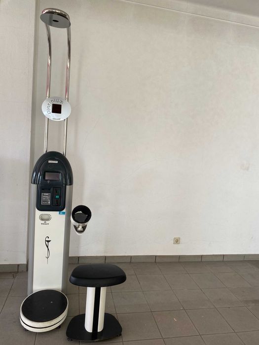 Balança de Farmácia com medida de Peso , Altura eTensiómetro -Iglesias Platinium