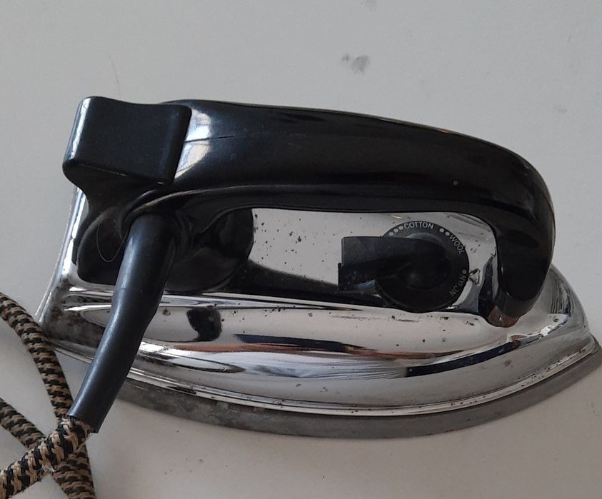 Ferro de engomar Morphy Richards