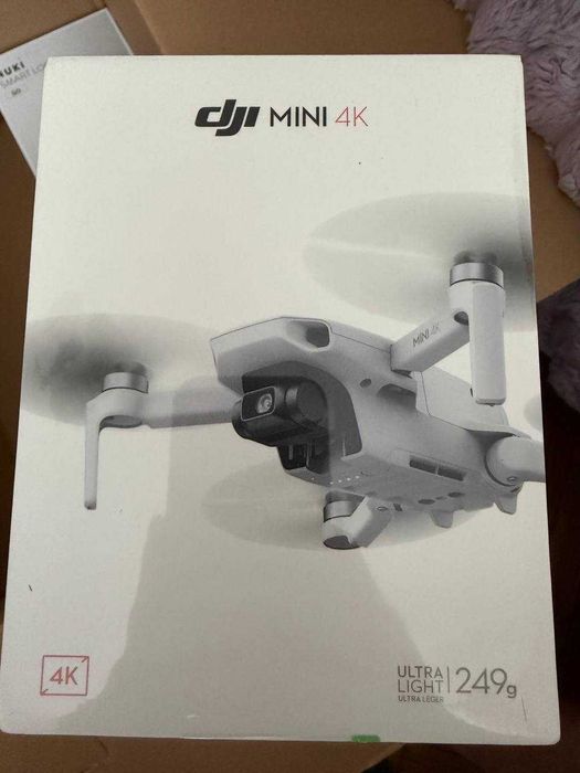 Квадрокоптер DJI Mini 4K