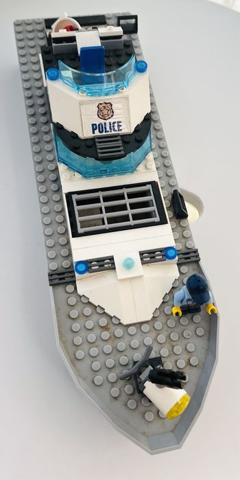 Conjunto Lego Cars + Barco da Policia + carro