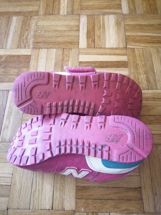 Adidasy New Balance, długość wkładki 22cm.