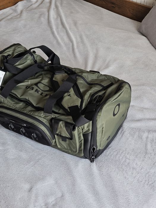 Oakley Urban ruck 70l - ogromna torba technicxna do podrozy