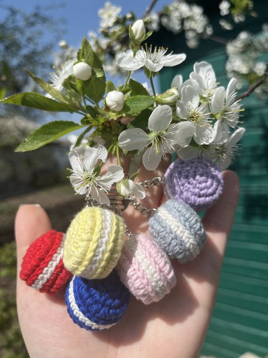 Макарун гачком, hand made, брелок
