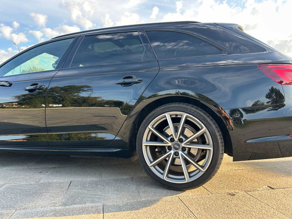 Audi A4 S-line quattro s-tronic