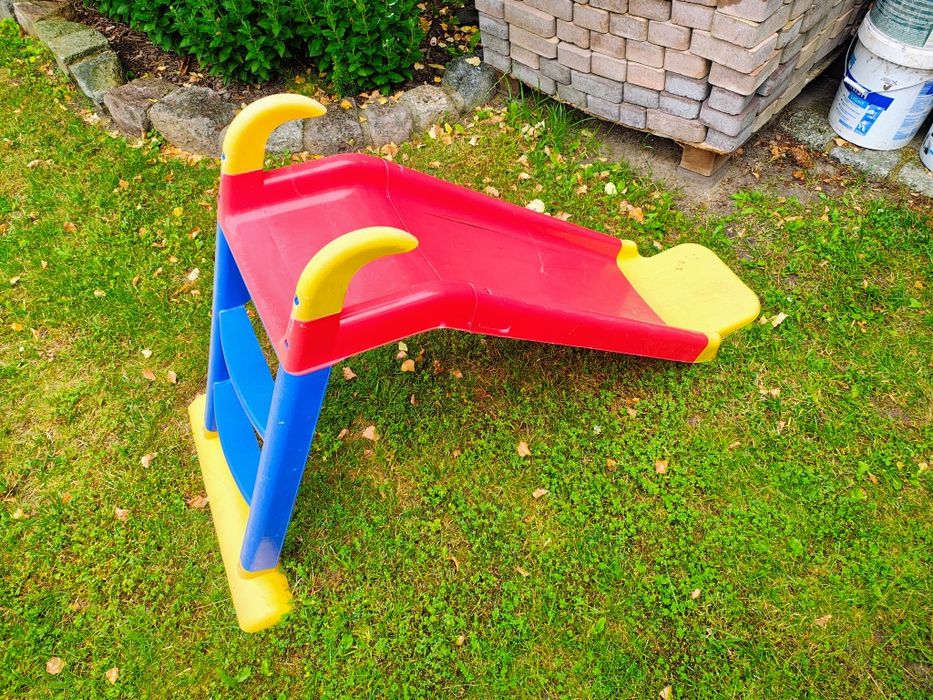 Ślizgawka zjeżdżalnia dziecięca