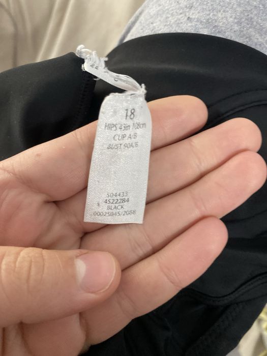 Красиві купальники на L-Xl