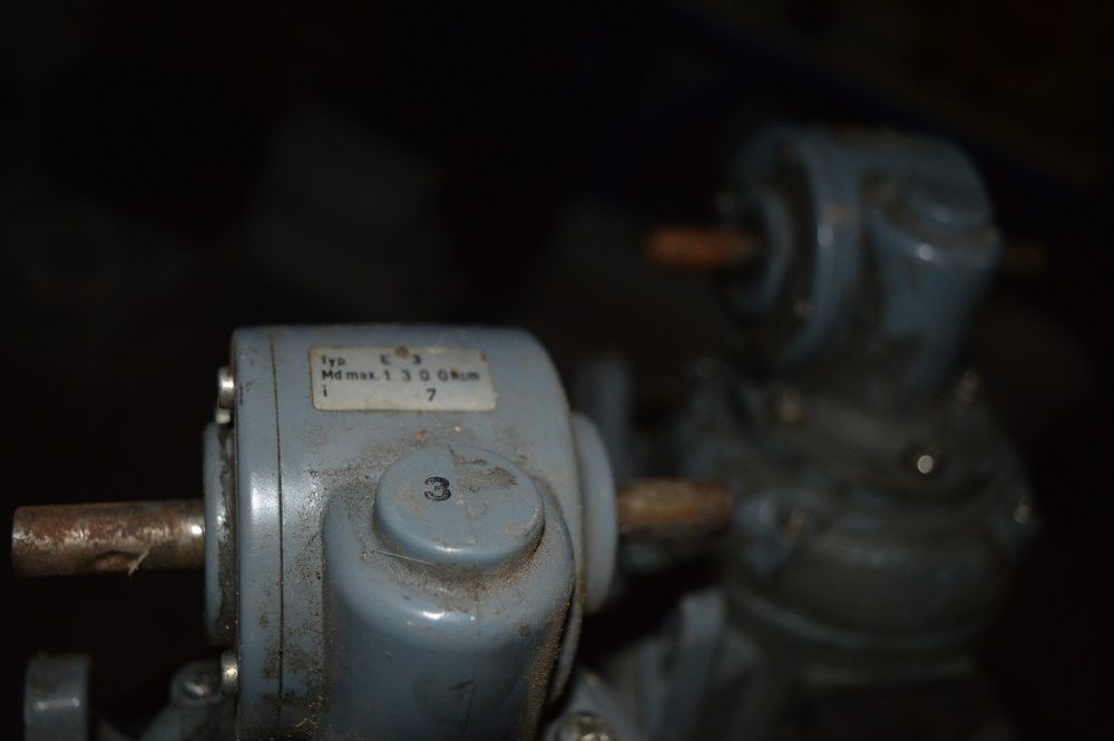 Motoredutores i=7 de dupla saída sem motor