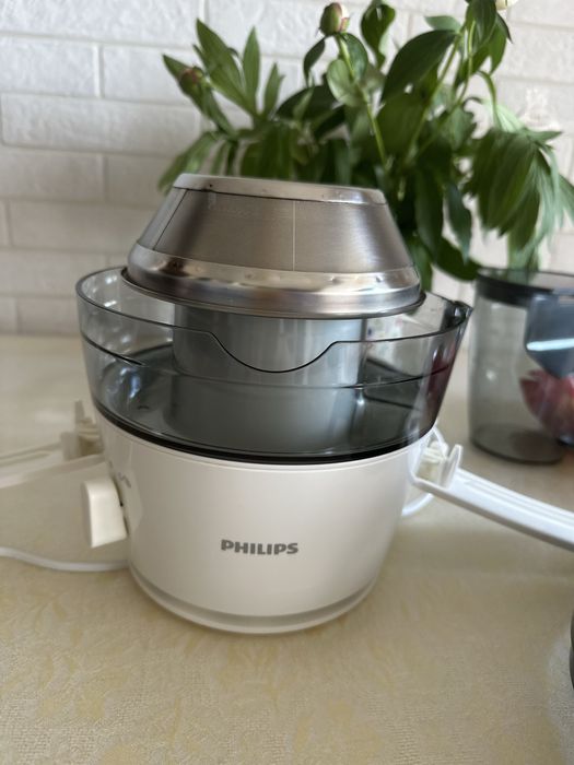 Соковижималка Соковитискач відцентровий Philips
