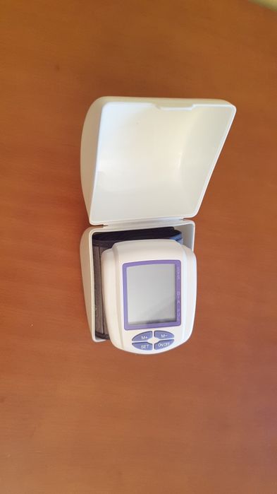 Medidor de Tensão/Tensiómetro Digital de Pulso BP-202 com Estojo