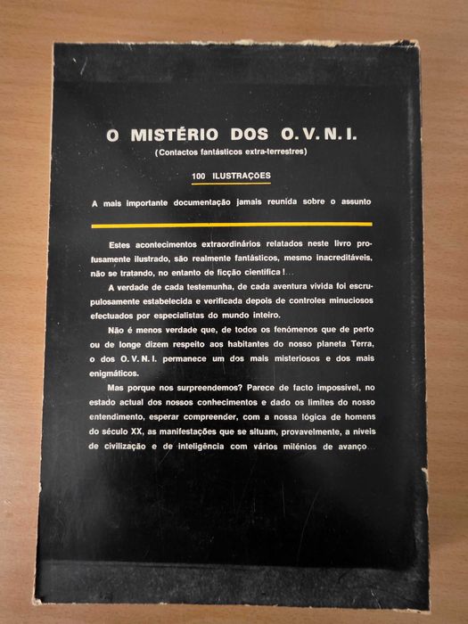 Livro "O Mistério dos O.V.N.I" de R. Jack Perrin