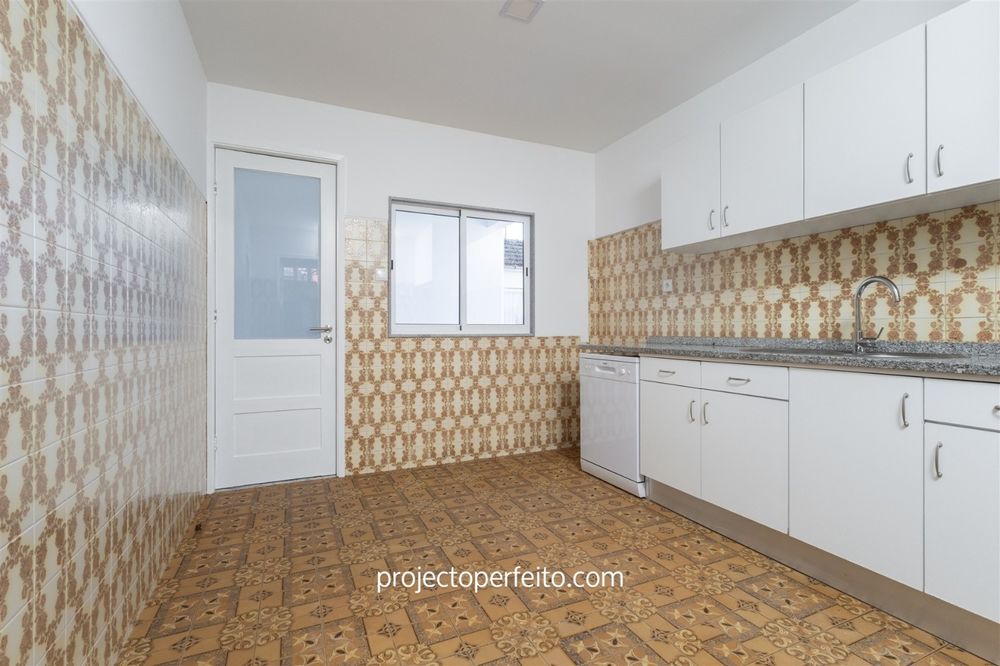 Andar Moradia T2 em Santa Maria de Lamas