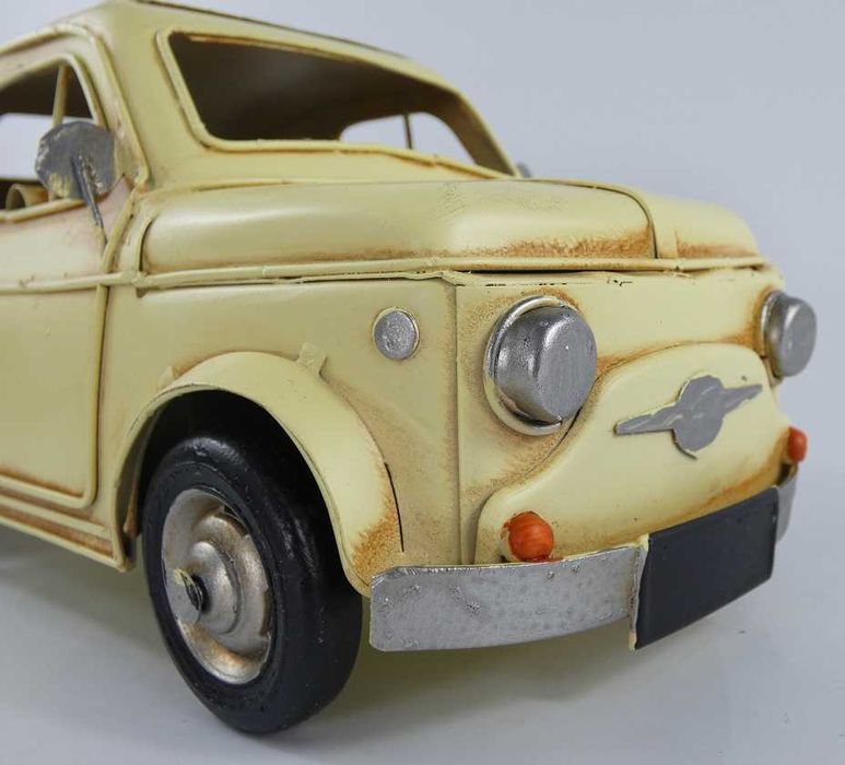 Metalowy kremowy model FIAT 500 pojazd AUTO