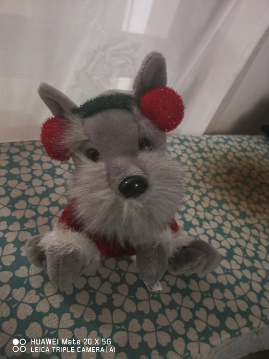Cão do natal com música