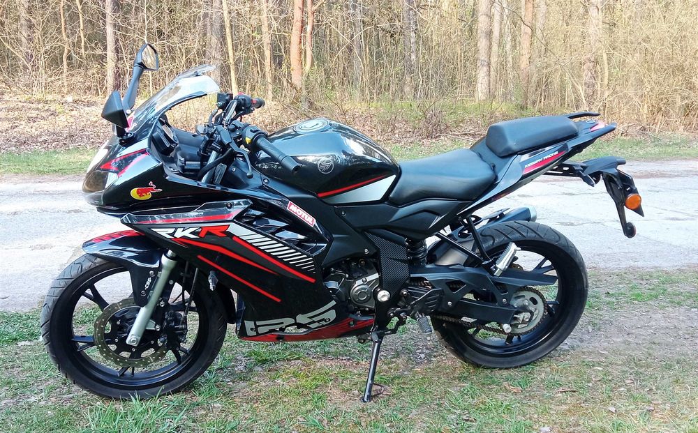 Motocykl Keeway RKR 125i