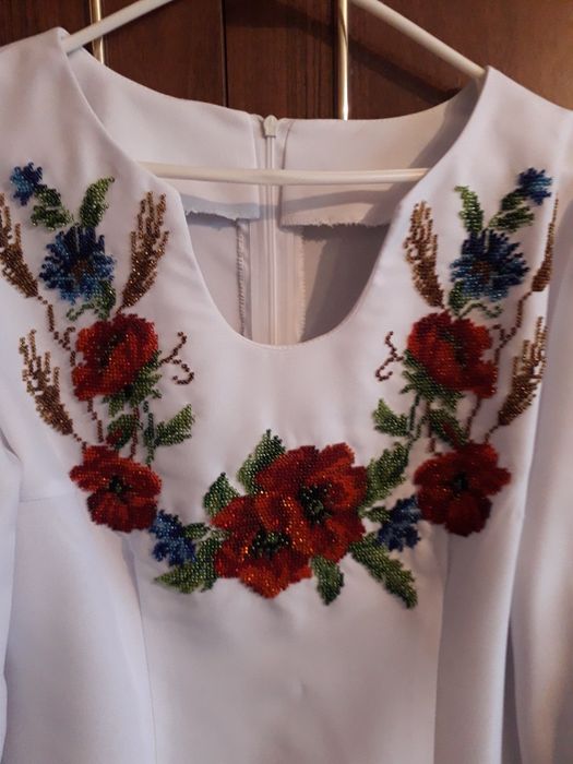 Вишите бісером р.44-46