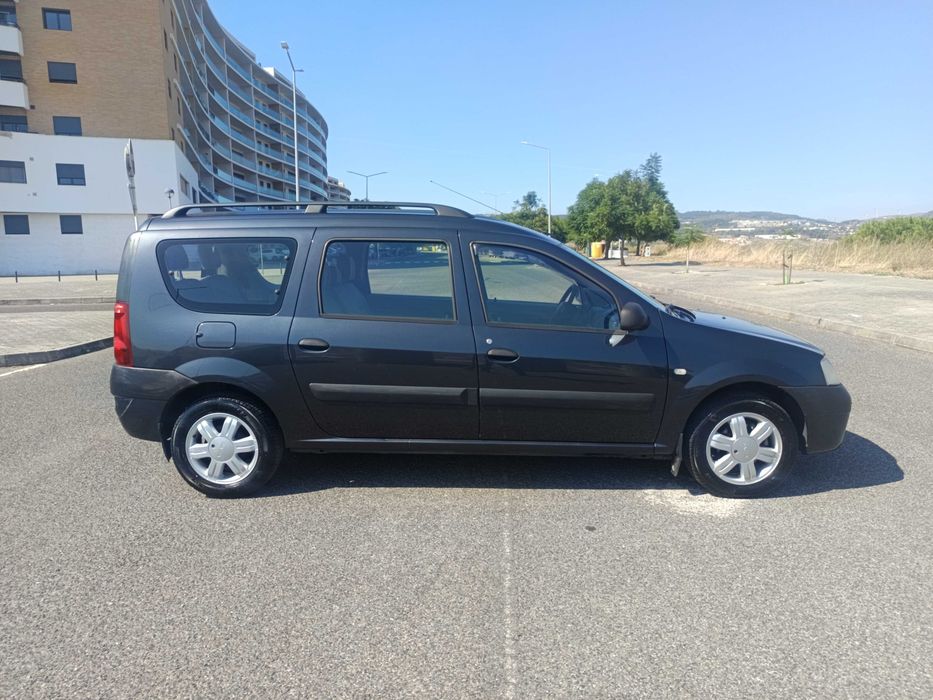 Dacia Logan 1.5 dci 7 Lugares — photo 4